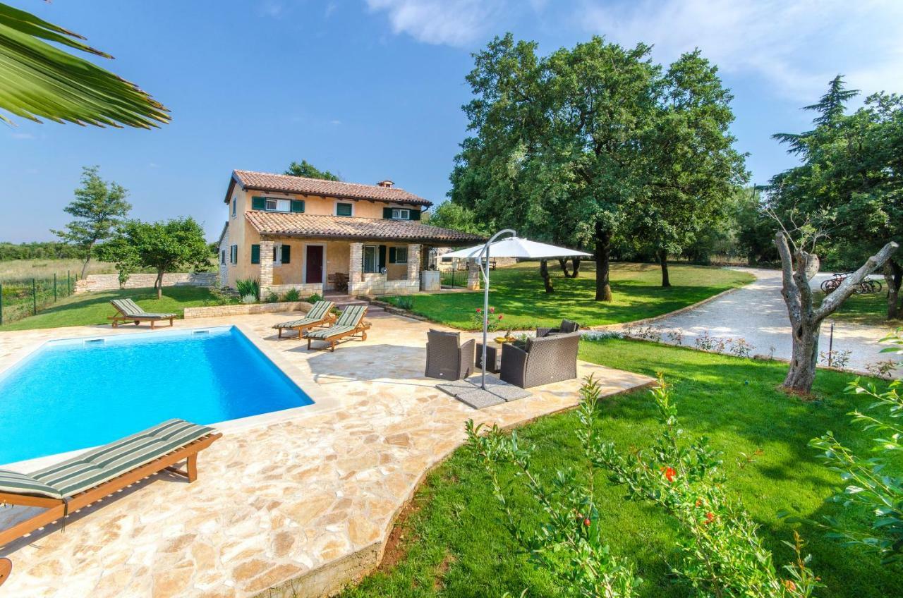 Milka Villa